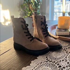 Stylish Tan Lace-Up Women's Boots